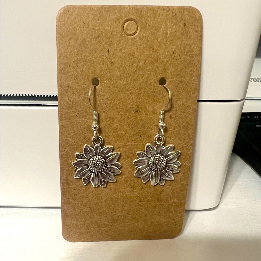 Earring set - Picture 2 of 4